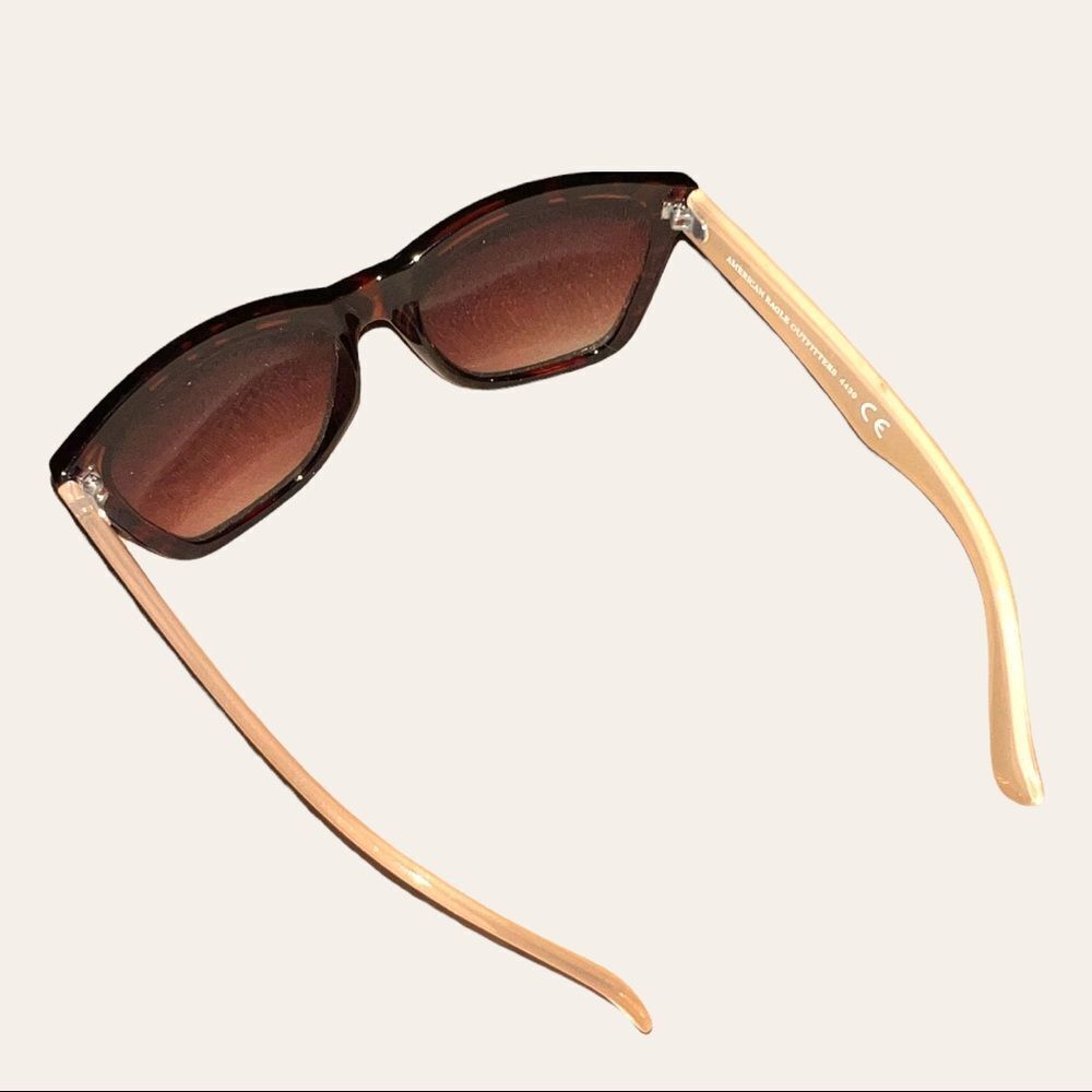 American Eagle outfitters tortoise frame brown tint sunglasses - Picture 4 of 7
